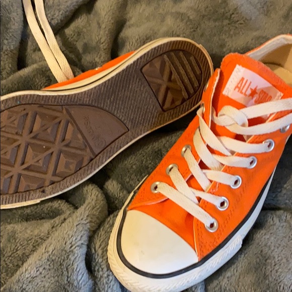 orange low top converse